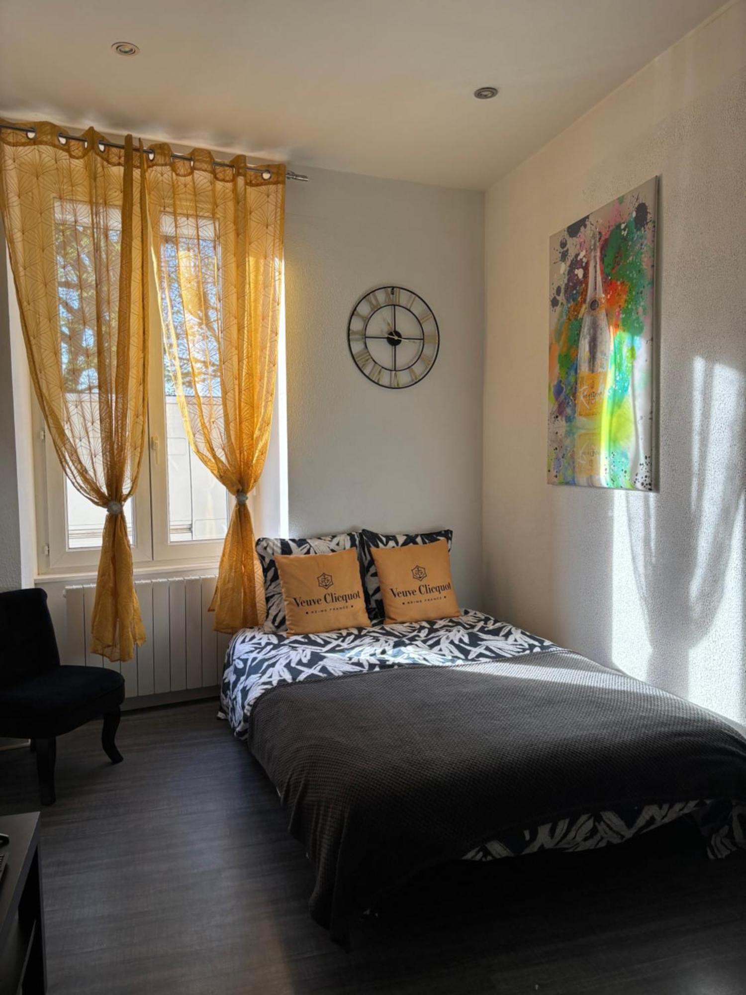 Petille En Champagne - 1 Chambre - Terrasse Épernay Exteriör bild